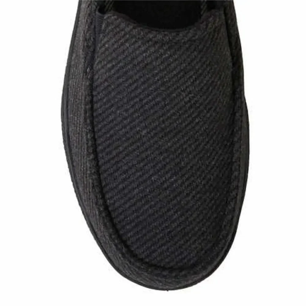 NWT! Men's Black Dearfoam Slippers - Size Small